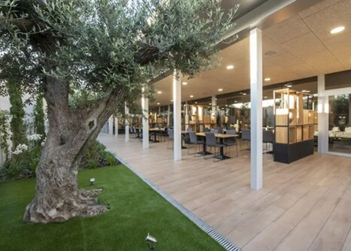 Tarraco Park 4*