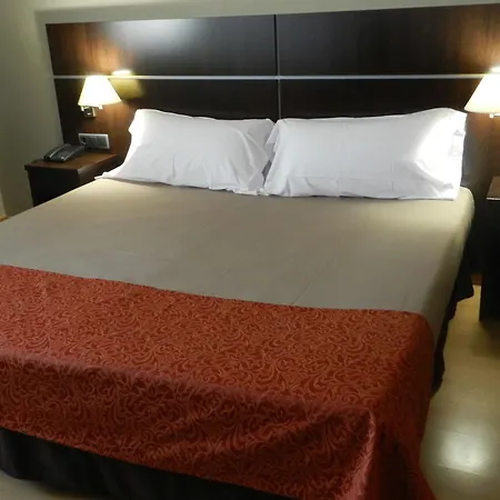 Tarraco Park 4*