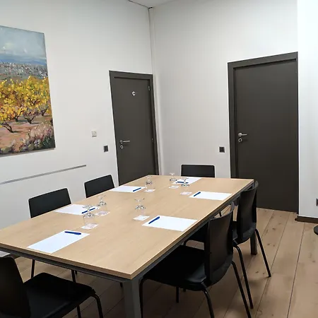 塔拉克公园塔拉戈纳酒店 塔拉戈纳