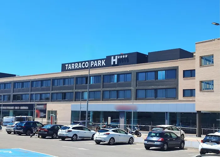 Tarraco Park 4*