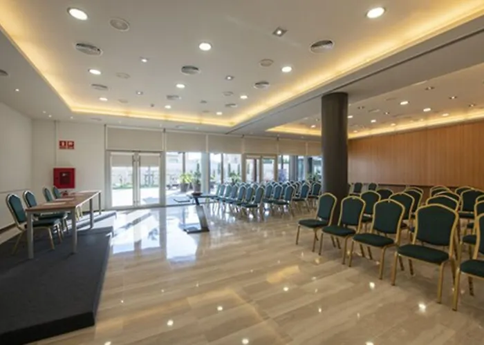 Tarraco Park 4*
